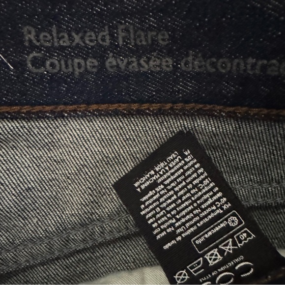 COS Relaxed Flare Dark Wash Jeans Size 25 - Picture 4 of 6